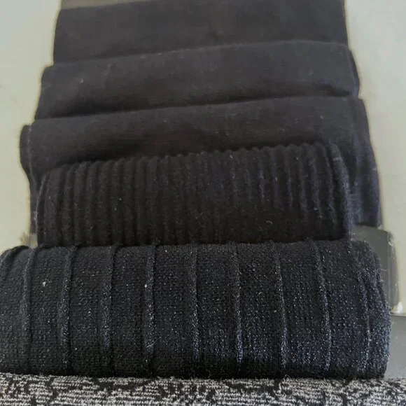 NEW Womens Apt. 9 Assorted Trouser Socks 6 Pairs Black Gray NWT - Picture 2 of 4
